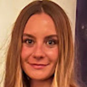 Meet your Posher, Nola